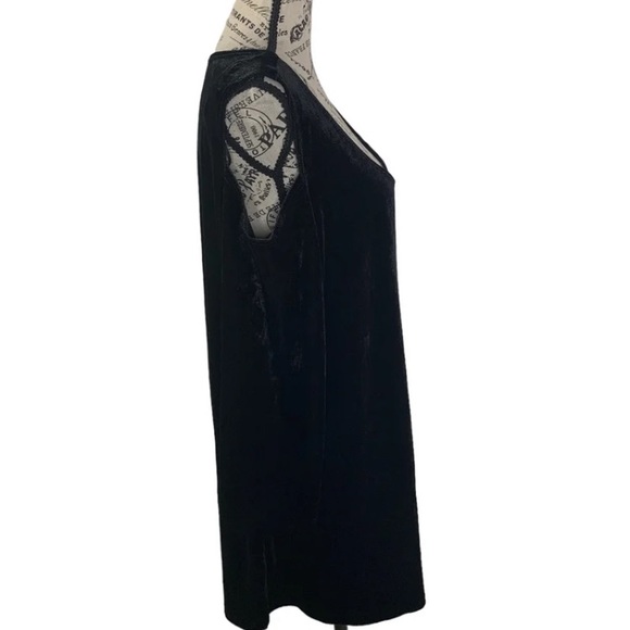 NWT NY Collection velvet cold shoulder blouse Women’s size extra Large - Picture 5 of 9